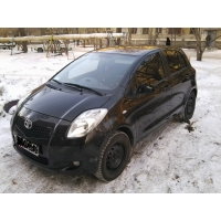 Продам а/м Toyota Yaris требующий вложений
