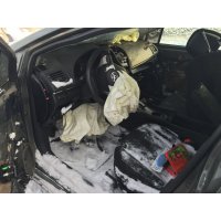 Продам а/м Toyota Avensis битый